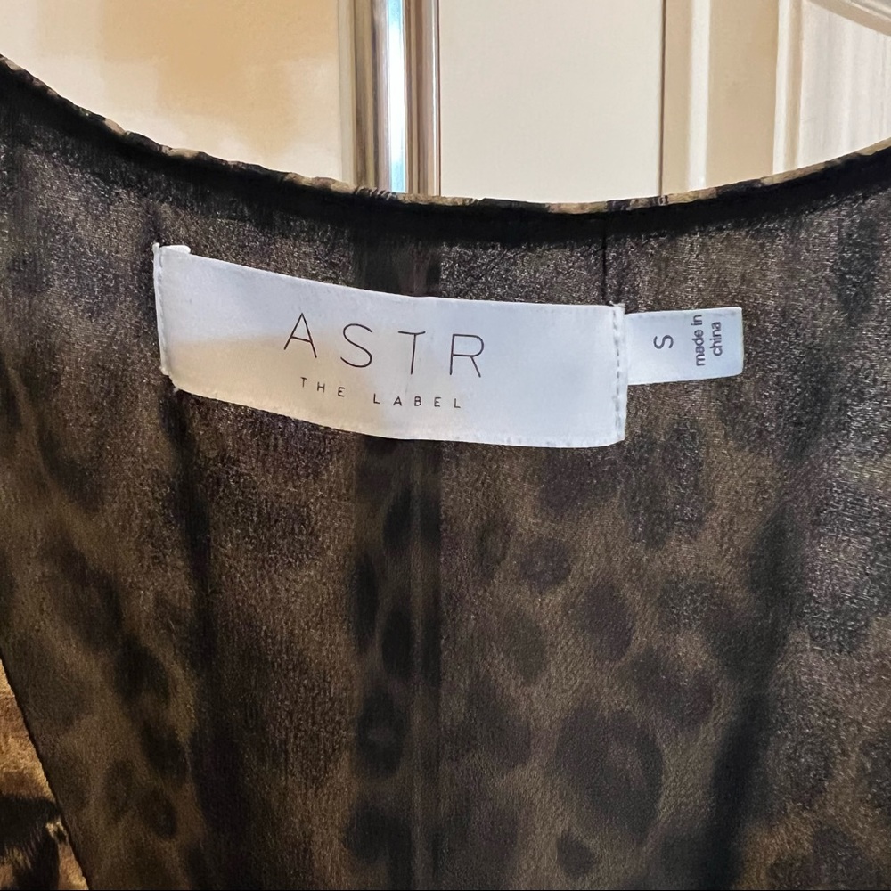 ASTR The Label RAPHAELA LEOPARD PRINT DRESS Size S - Picture 7 of 13